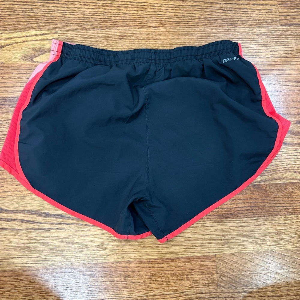 Nike Dri-FIT Tempo Women's Brief-Lined
Running Shorts - Picture 2 of 4
